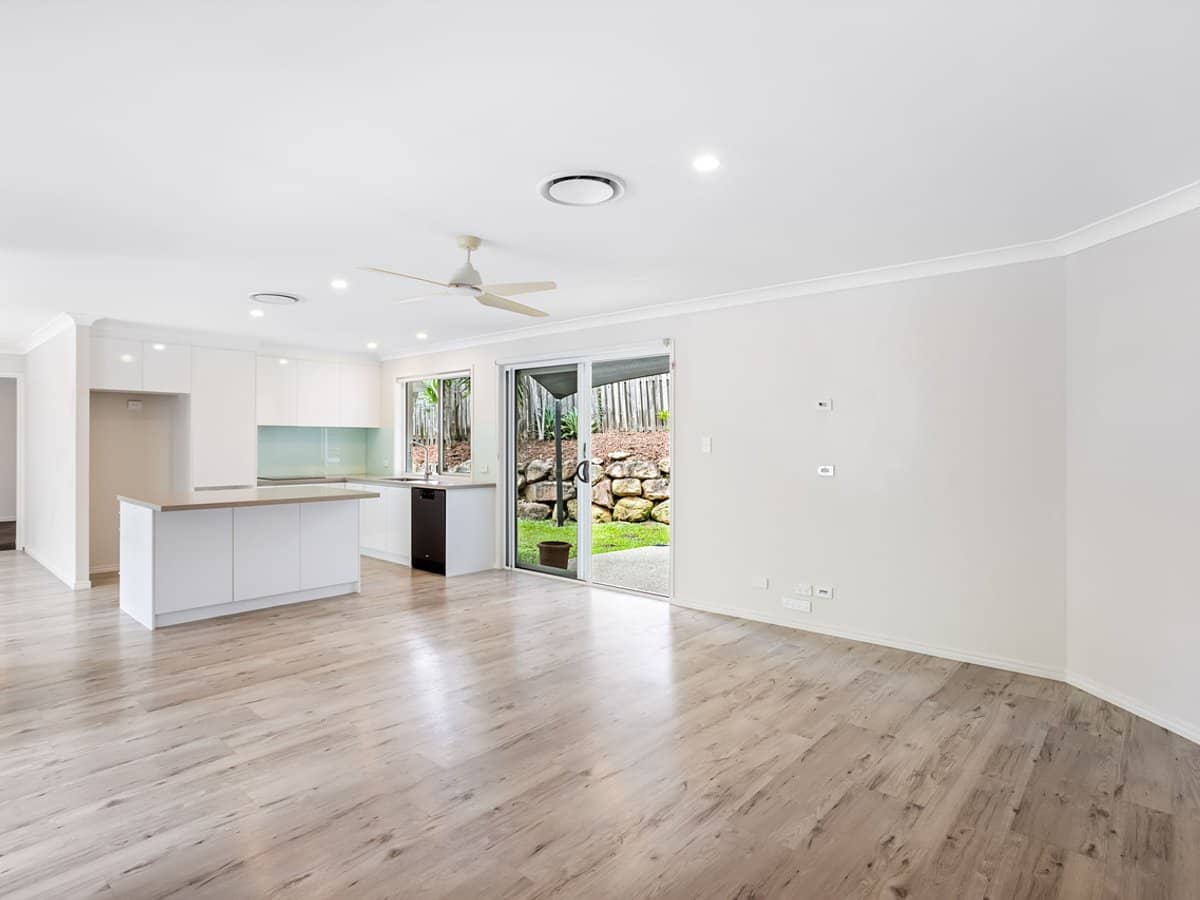 41 Barradeen Circuit, Pacific Pines - Thumbnail 4