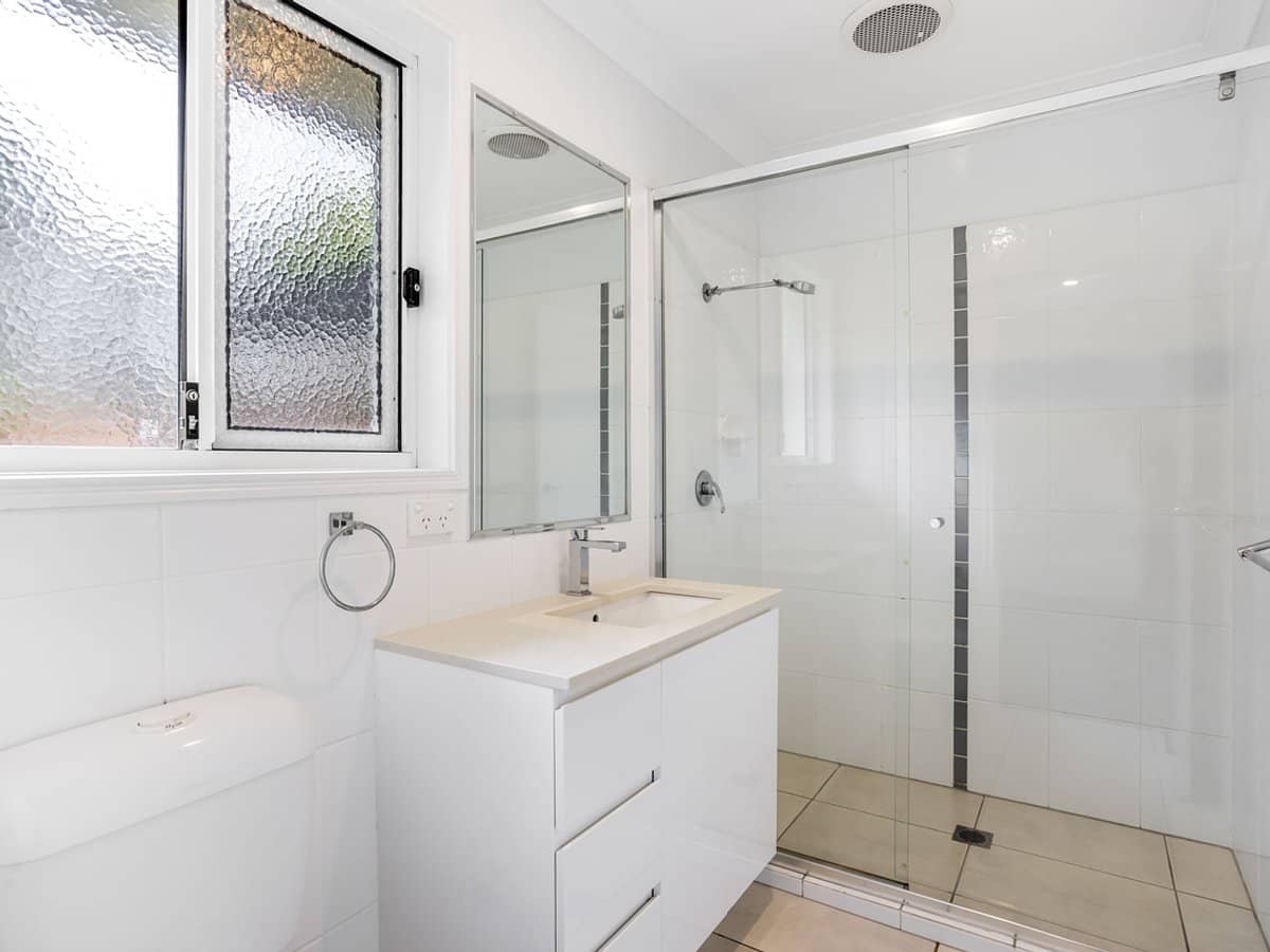 41 Barradeen Circuit, Pacific Pines - Thumbnail 8