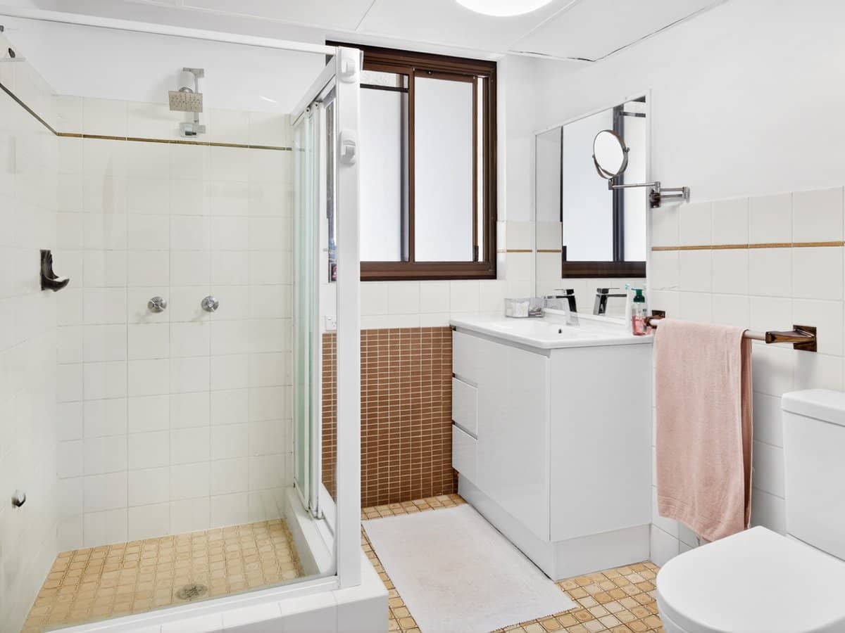 31 Orchid Avenue, SURFERS PARADISE - Thumbnail 14