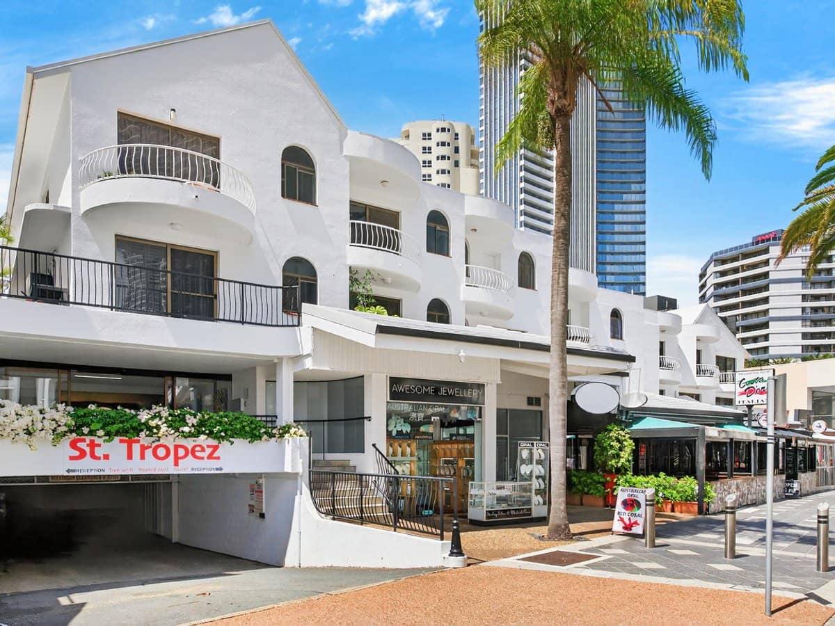 31 Orchid Avenue, SURFERS PARADISE - Thumbnail 24