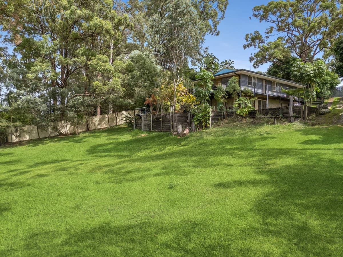7 Sirius Court, MOLENDINAR - Thumbnail 2