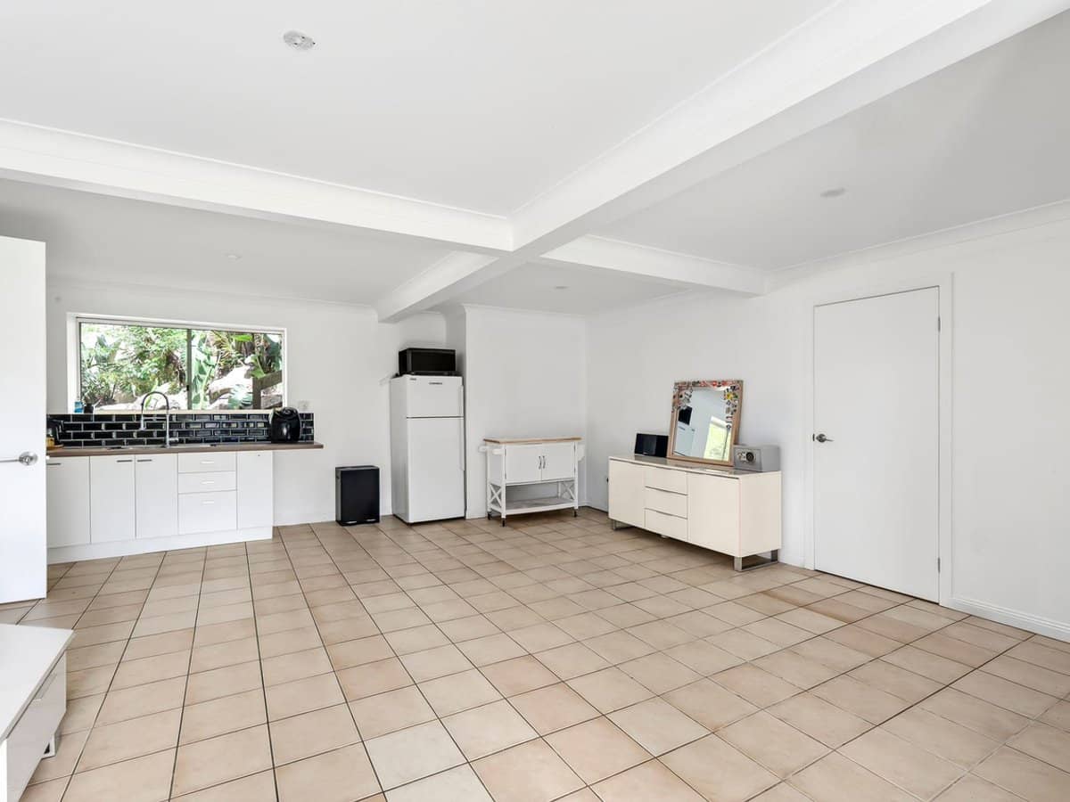 7 Sirius Court, MOLENDINAR - Thumbnail 9