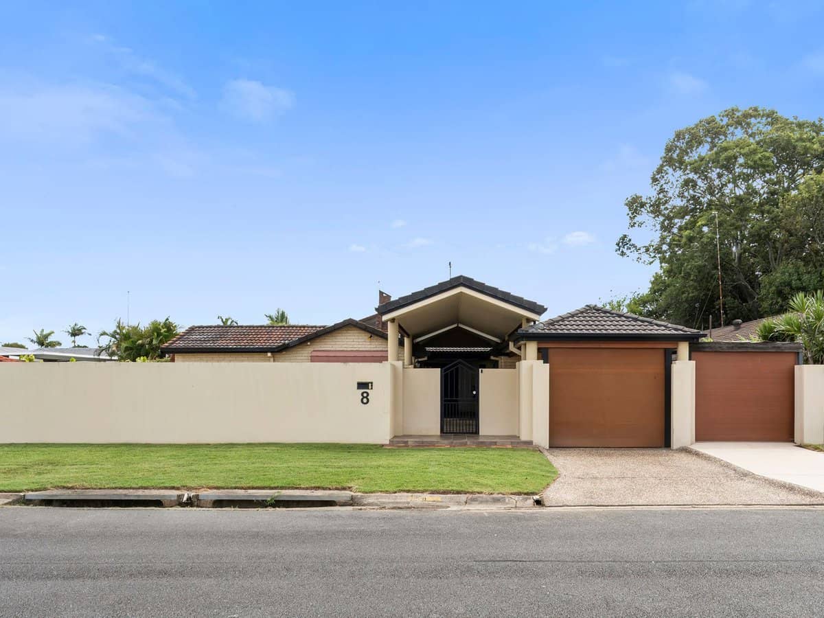 8 Kinloch Avenue, Benowa Waters - Thumbnail 3