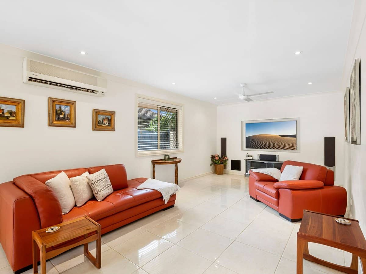 8 Kinloch Avenue, Benowa Waters - Thumbnail 7