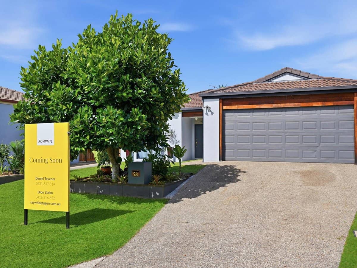 28 Tussock Crescent, ELANORA - Thumbnail 1