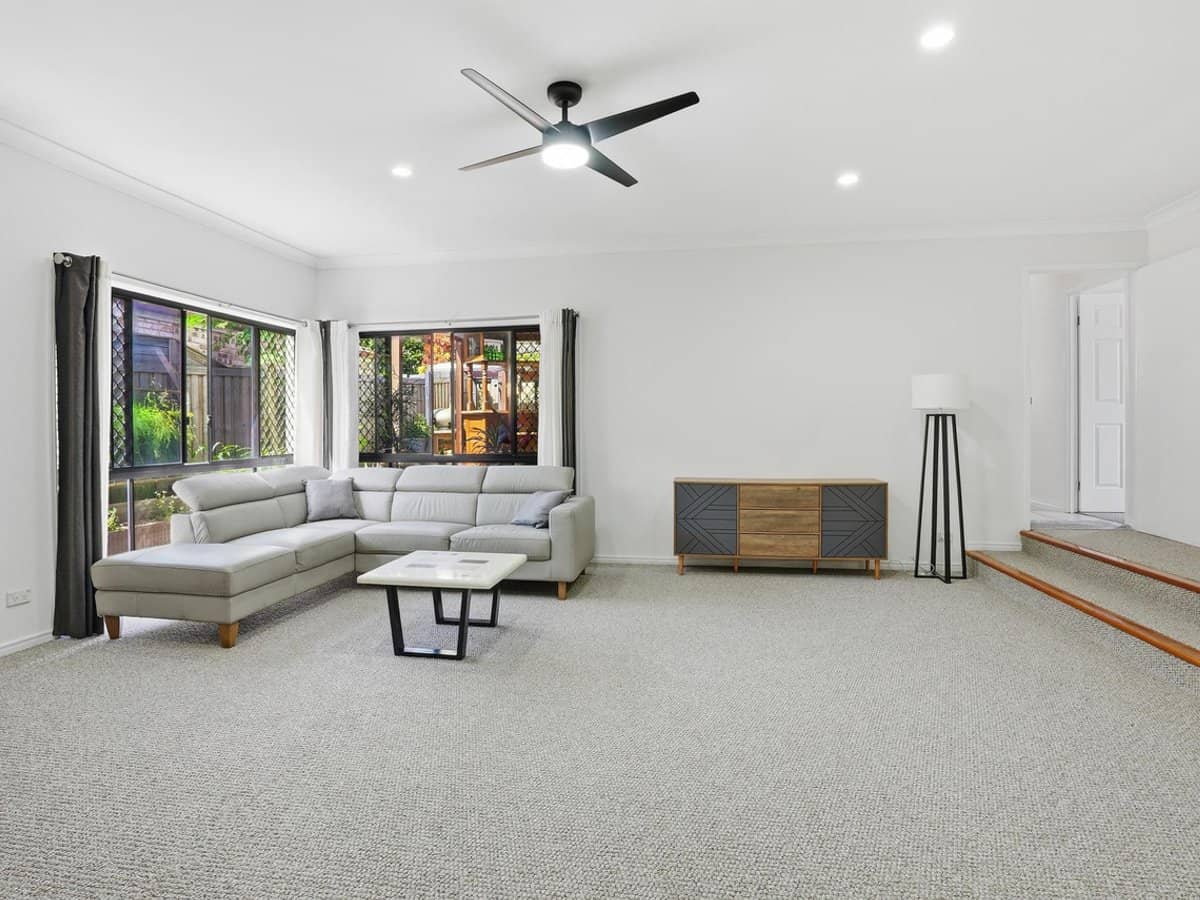 28 Tussock Crescent, ELANORA - Thumbnail 3