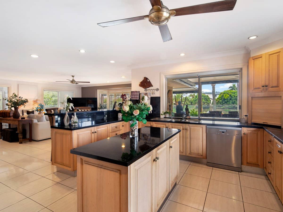 5 Drayton Terrace, MERMAID WATERS - Thumbnail 6