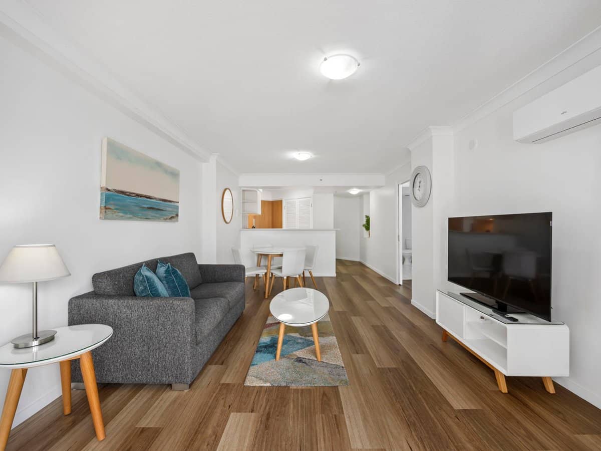 2623-2633 Gold Coast Highway, BROADBEACH - Thumbnail 1