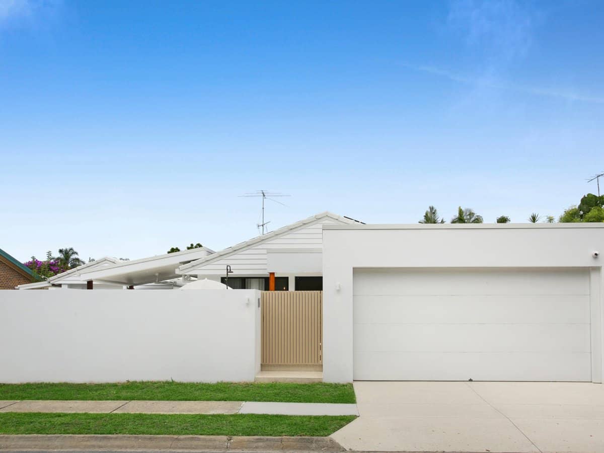 104 Christine Avenue, Burleigh Waters - Thumbnail 2