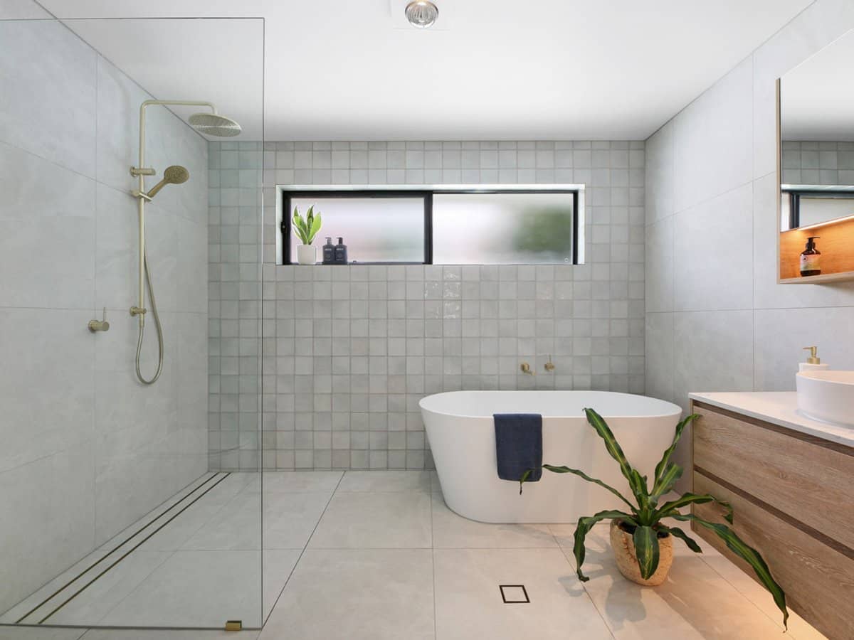 104 Christine Avenue, Burleigh Waters - Thumbnail 15