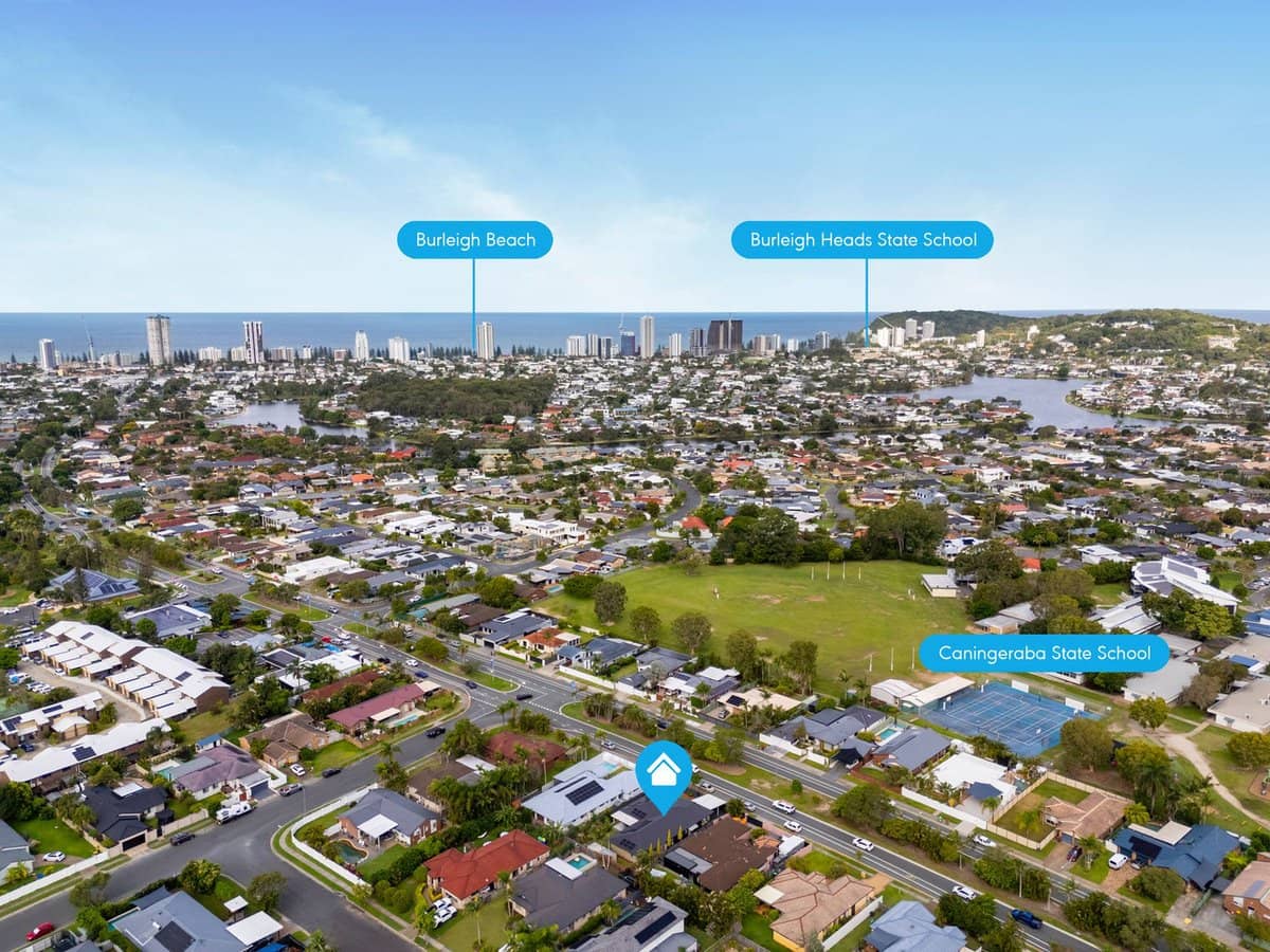 157 Christine Avenue, BURLEIGH WATERS - Thumbnail 2