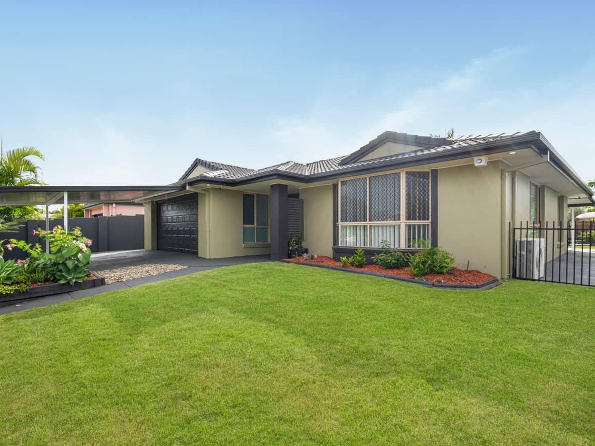 157 Christine Avenue, BURLEIGH WATERS - Thumbnail 3