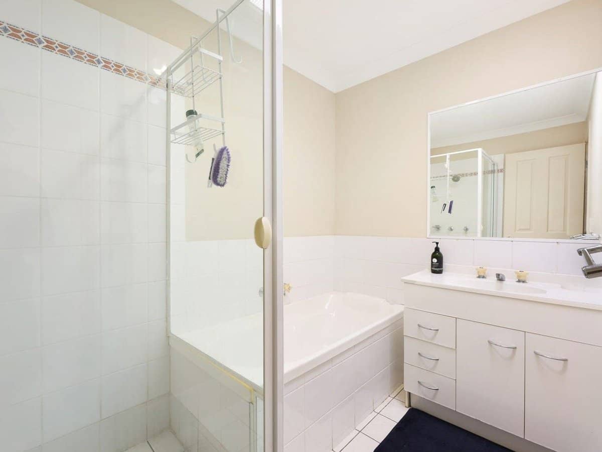 74 Universal Street, Pacific Pines - Thumbnail 10