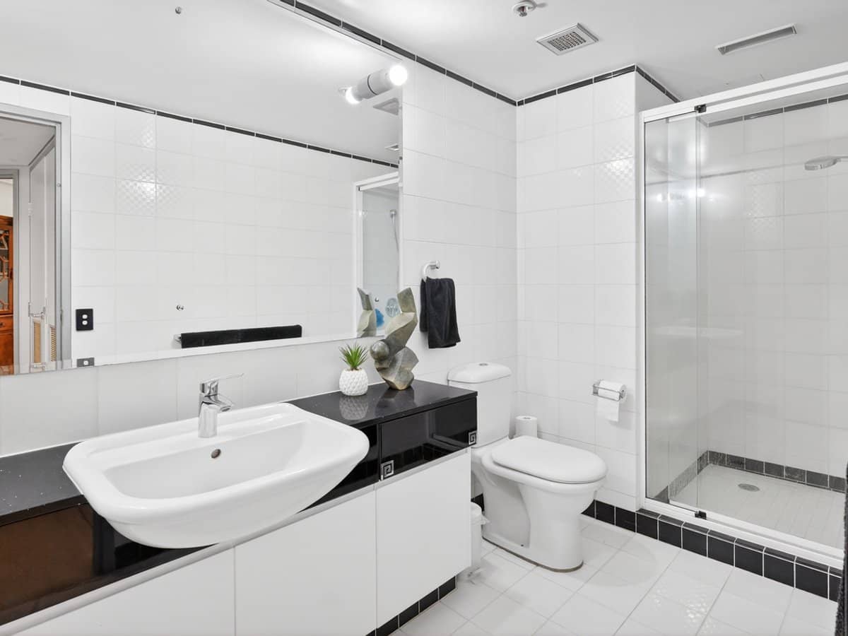 12 Commodore Drive, PARADISE WATERS - Thumbnail 14