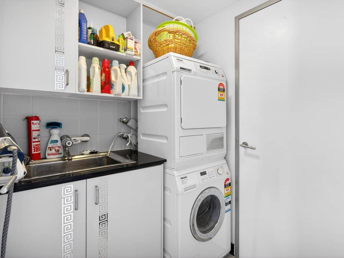 12 Commodore Drive, PARADISE WATERS - Thumbnail 15