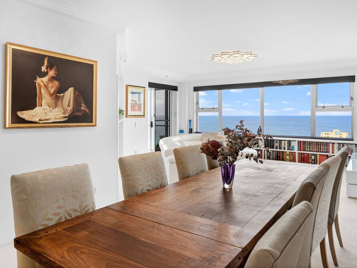 12 Commodore Drive, SURFERS PARADISE - Thumbnail 8