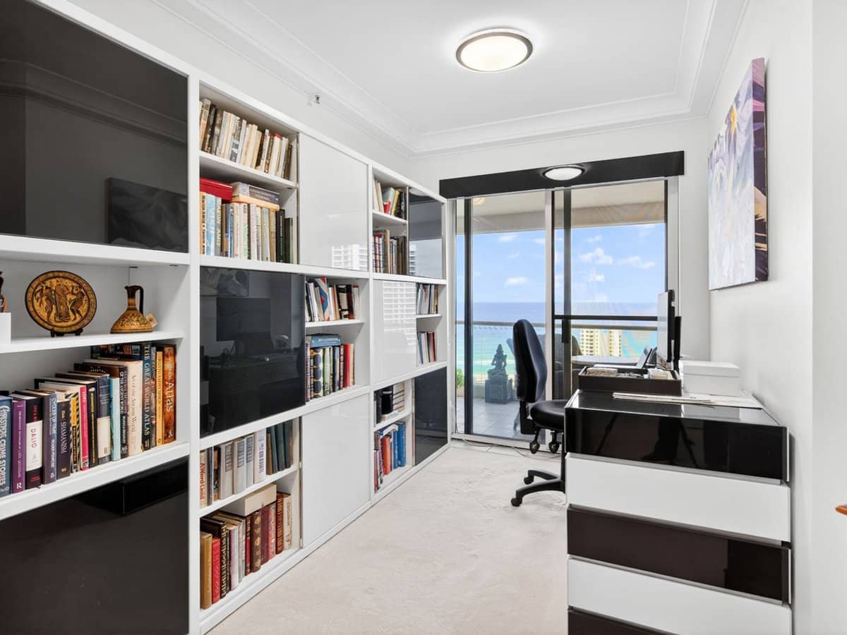 12 Commodore Drive, SURFERS PARADISE - Thumbnail 13