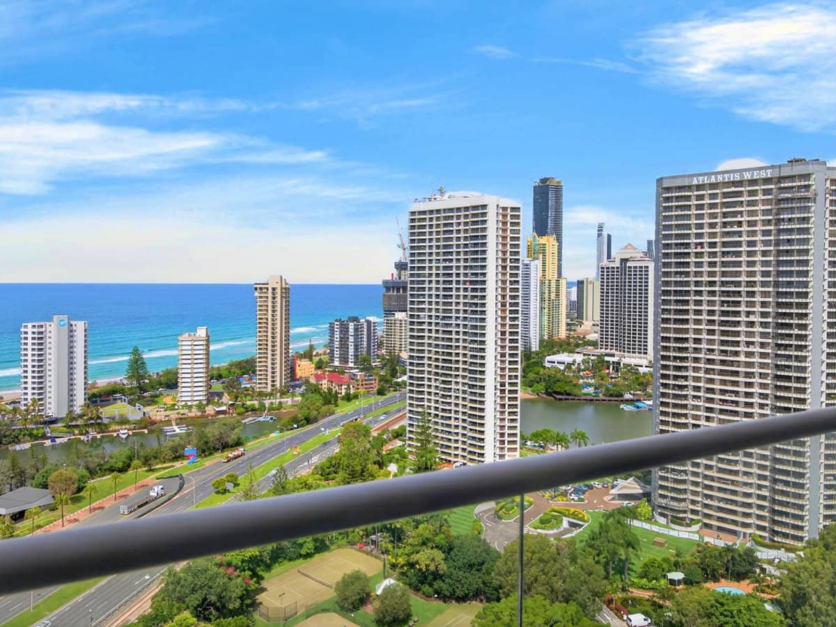 12 Commodore Drive, SURFERS PARADISE - Thumbnail 16