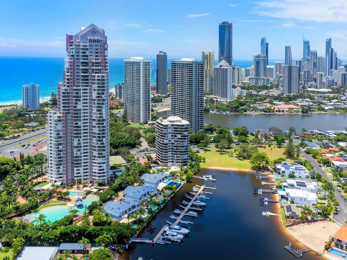 12 Commodore Drive, SURFERS PARADISE - Thumbnail 20