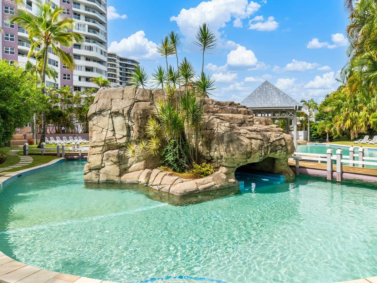 12 Commodore Drive, SURFERS PARADISE - Thumbnail 25