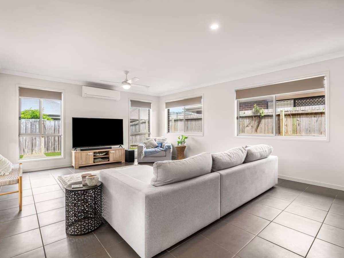 10 Macmillan Loop, BELIVAH - Thumbnail 3