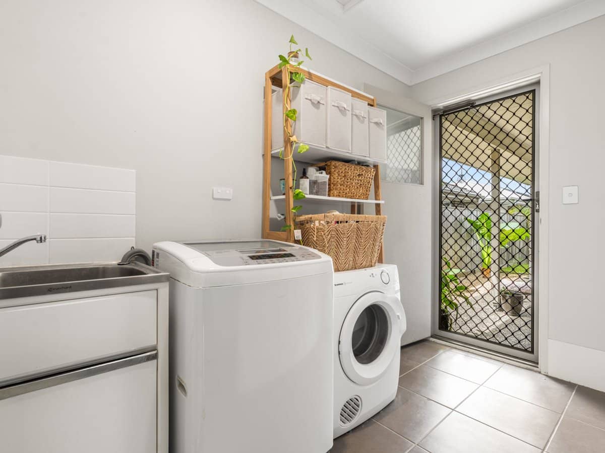 10 Macmillan Loop, BELIVAH - Thumbnail 9