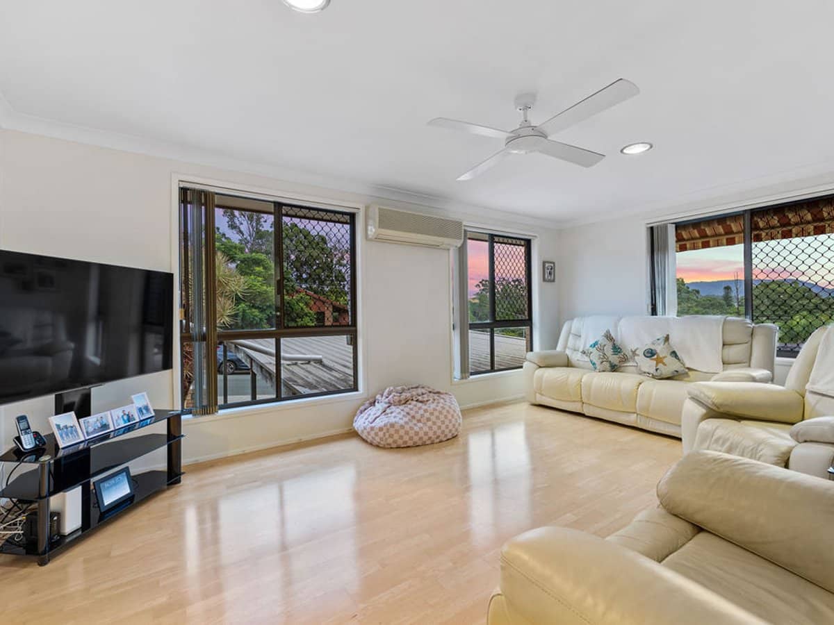 8 The Mores, NERANG - Thumbnail 4