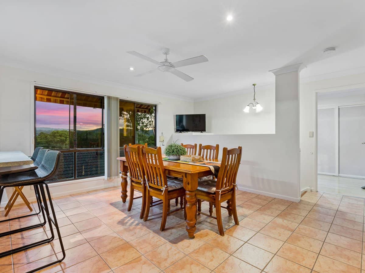 8 The Mores, NERANG - Thumbnail 8