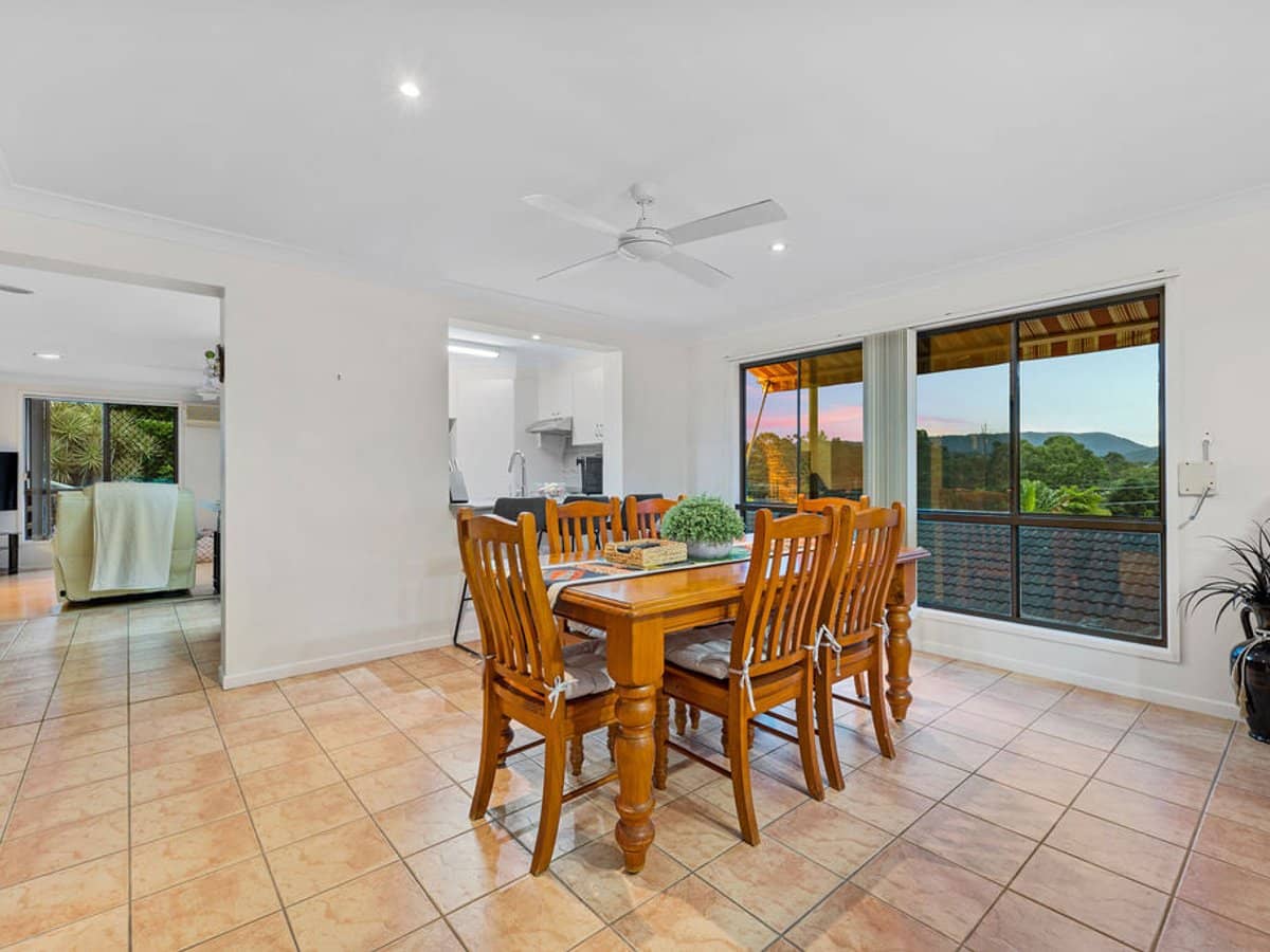 8 The Mores, NERANG - Thumbnail 9