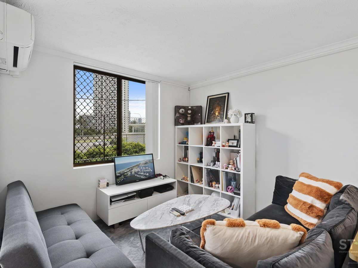 3355 Gold Coast Highway, Surfers Paradise - Thumbnail 2