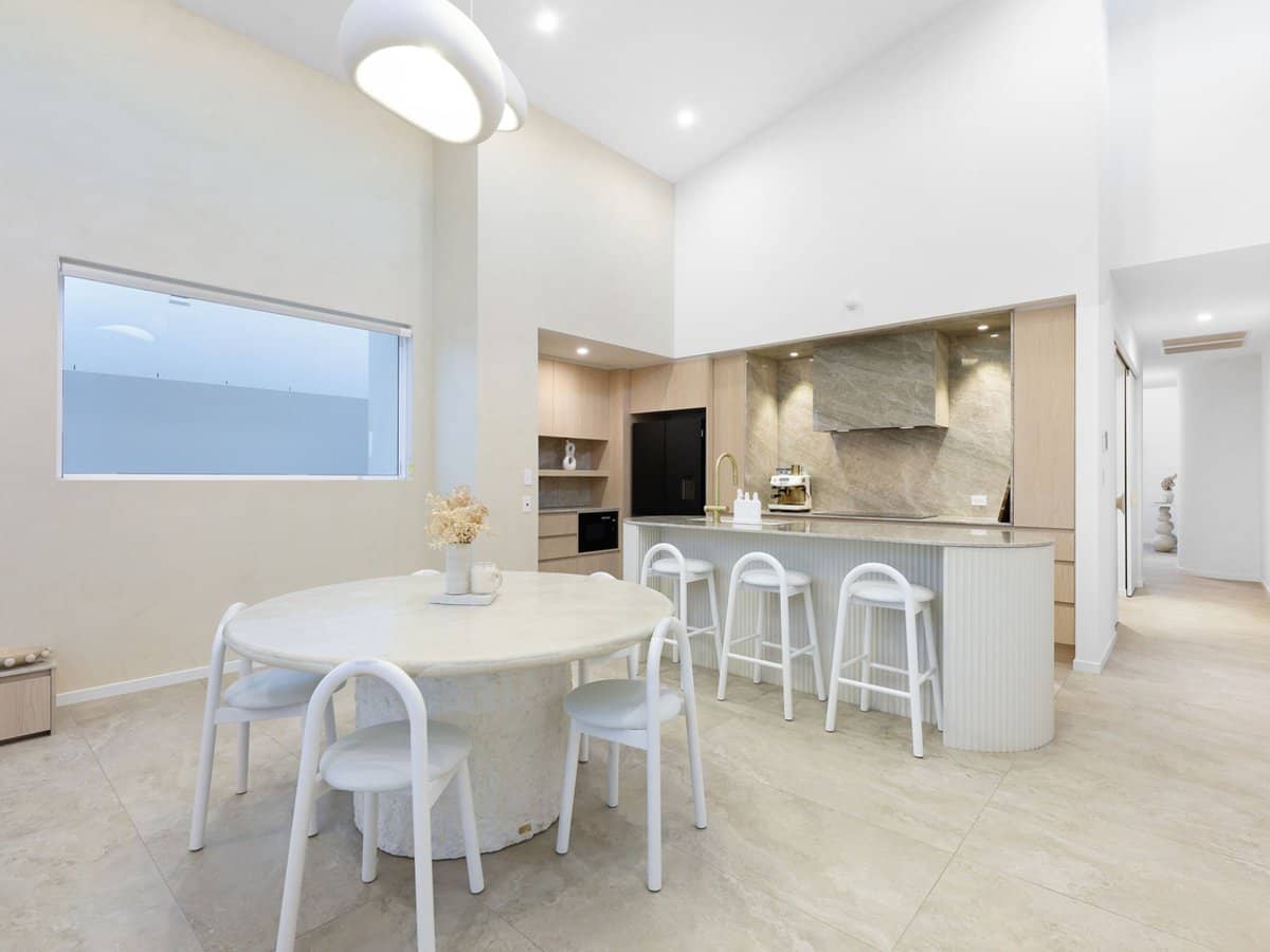 9049 The Point Circuit, Sanctuary Cove - Thumbnail 8