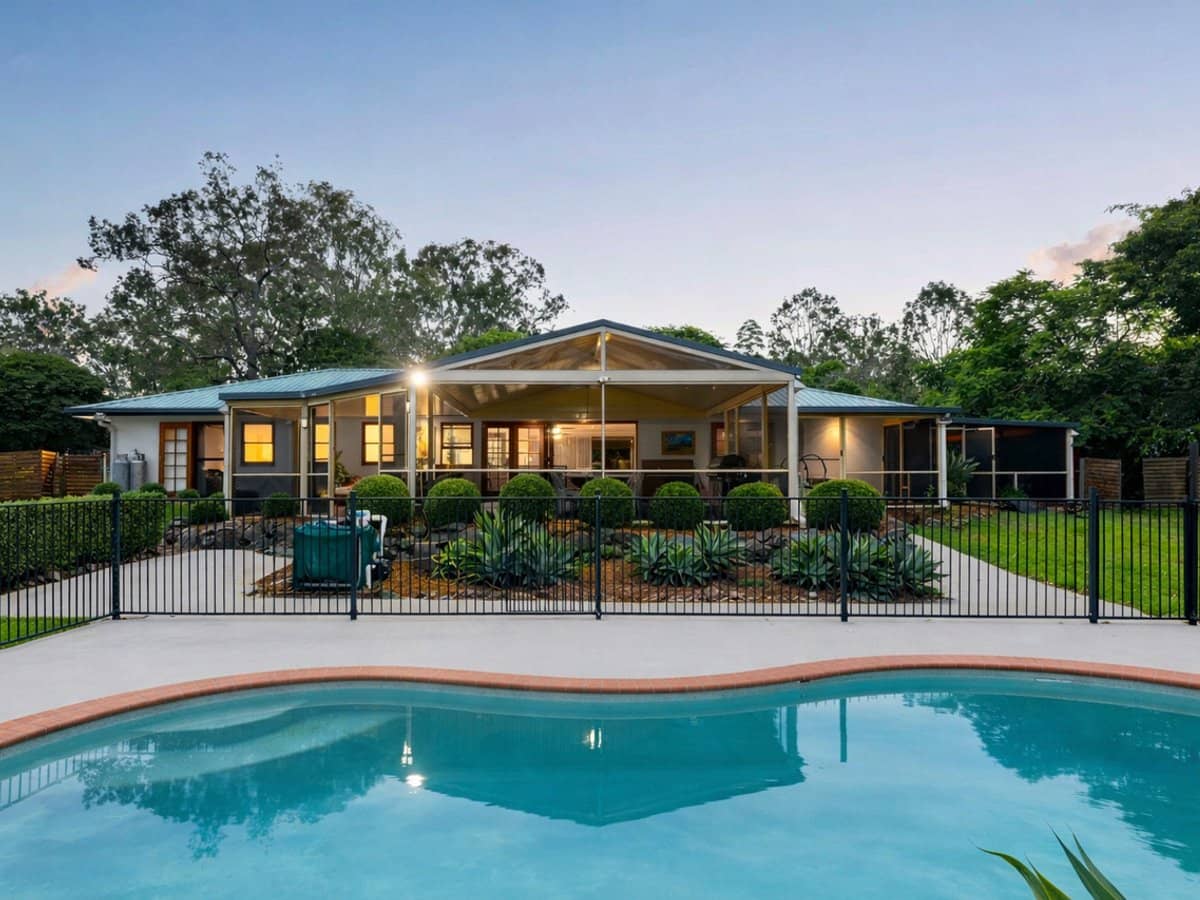 107-115 Garden Road, CEDAR CREEK - Thumbnail 1