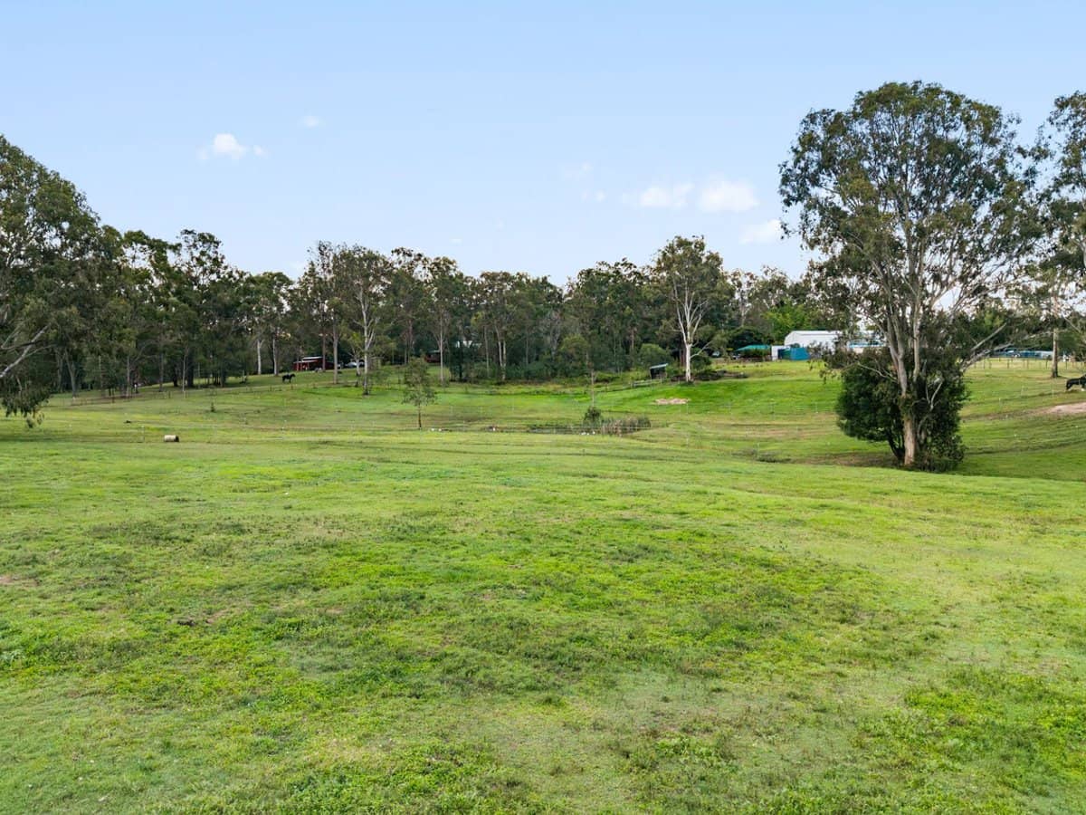 107-115 Garden Road, CEDAR CREEK - Thumbnail 35