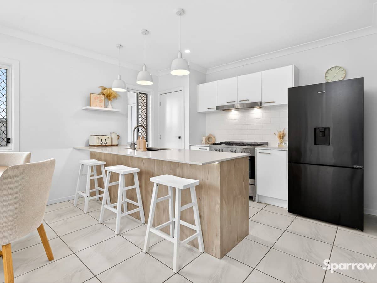 32 Lapwing Drive, BAHRS SCRUB - Thumbnail 4