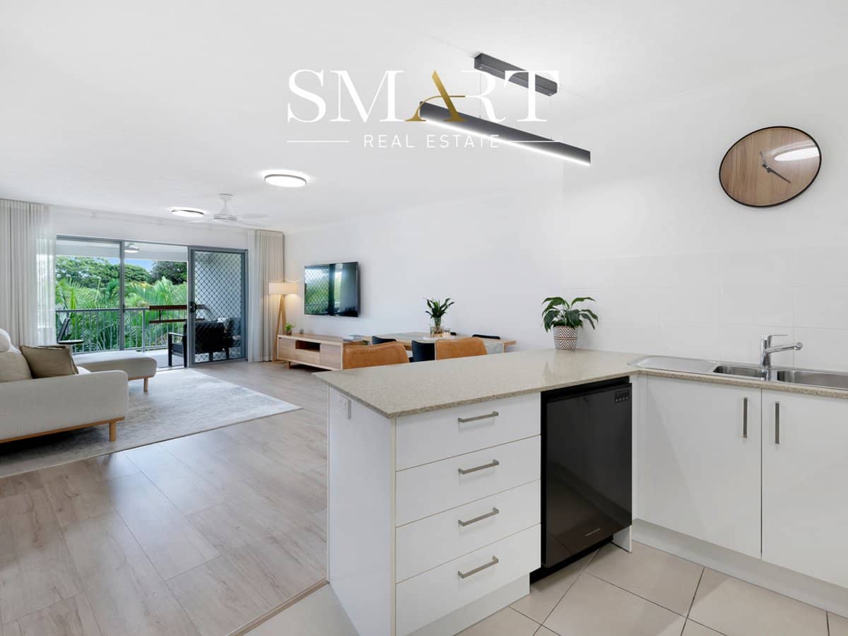 8-10 Ahern Street, LABRADOR - Thumbnail 2