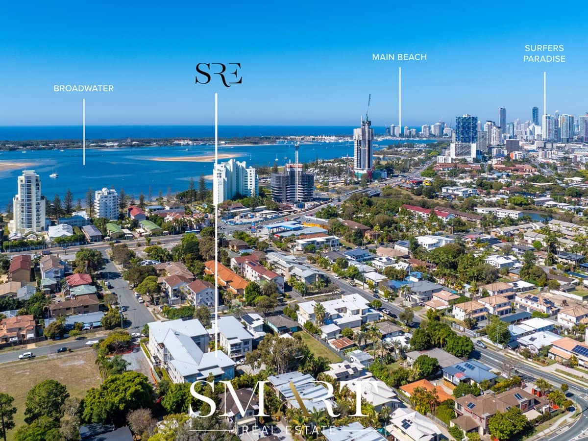 8-10 Ahern Street, LABRADOR - Thumbnail 3