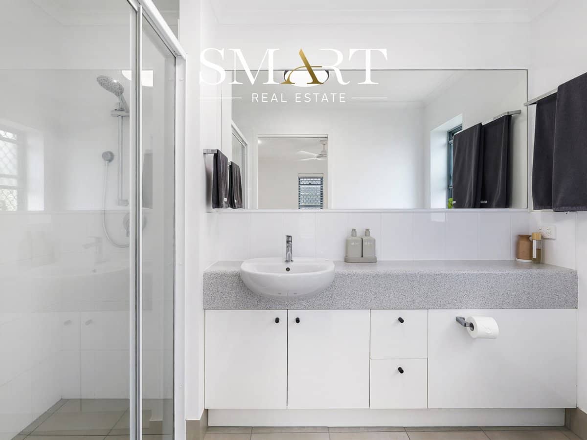 8-10 Ahern Street, LABRADOR - Thumbnail 23