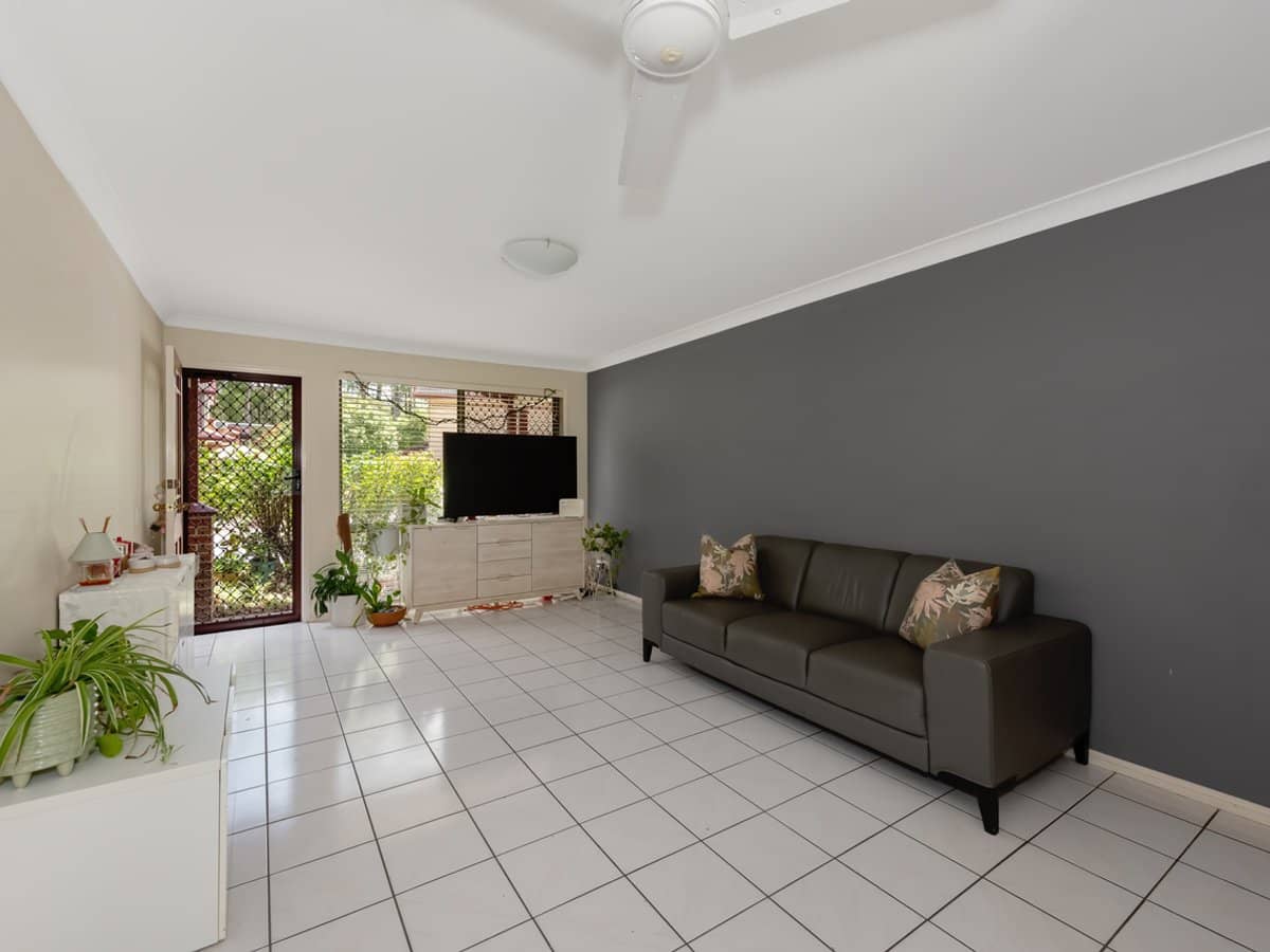 18 Batchworth Road, MOLENDINAR - Thumbnail 4