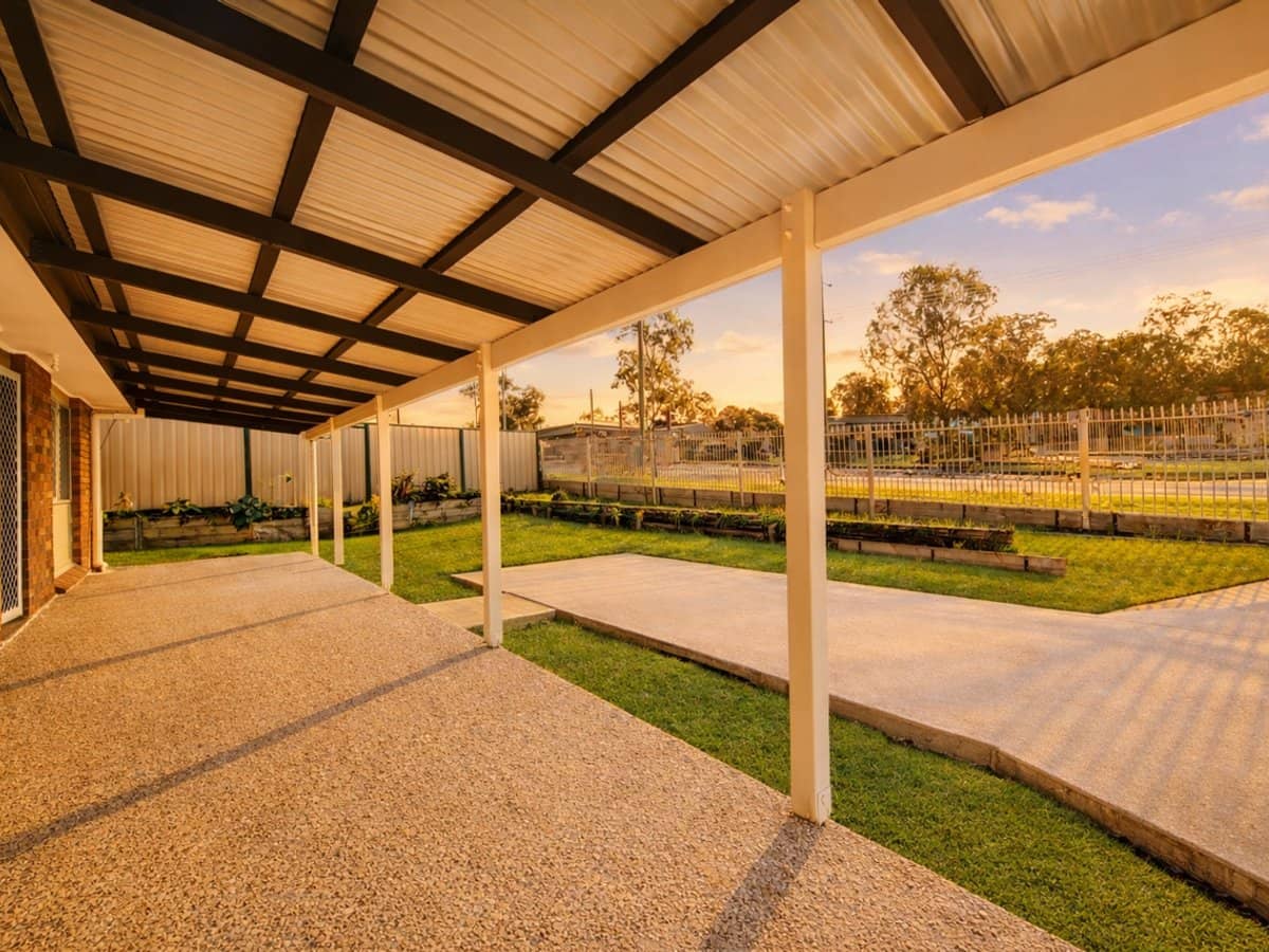 176 Herses Road, EAGLEBY - Thumbnail 2