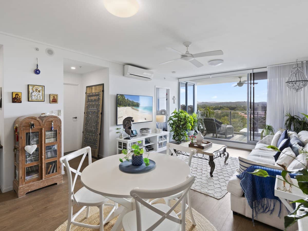 42 Laver Drive, ROBINA - Thumbnail 3