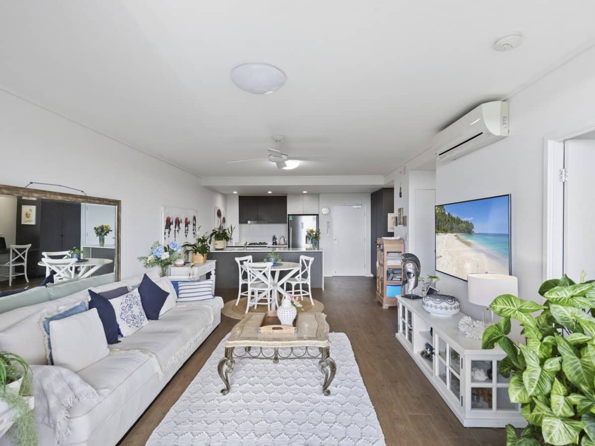 42 Laver Drive, ROBINA - Thumbnail 5