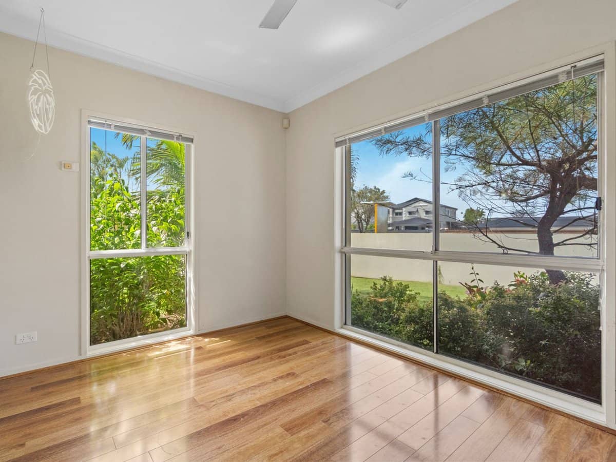 401 Oxley Drive, Runaway Bay - Thumbnail 6