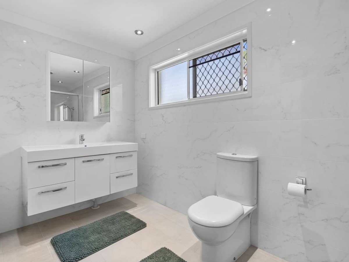 401 Oxley Drive, Runaway Bay - Thumbnail 11