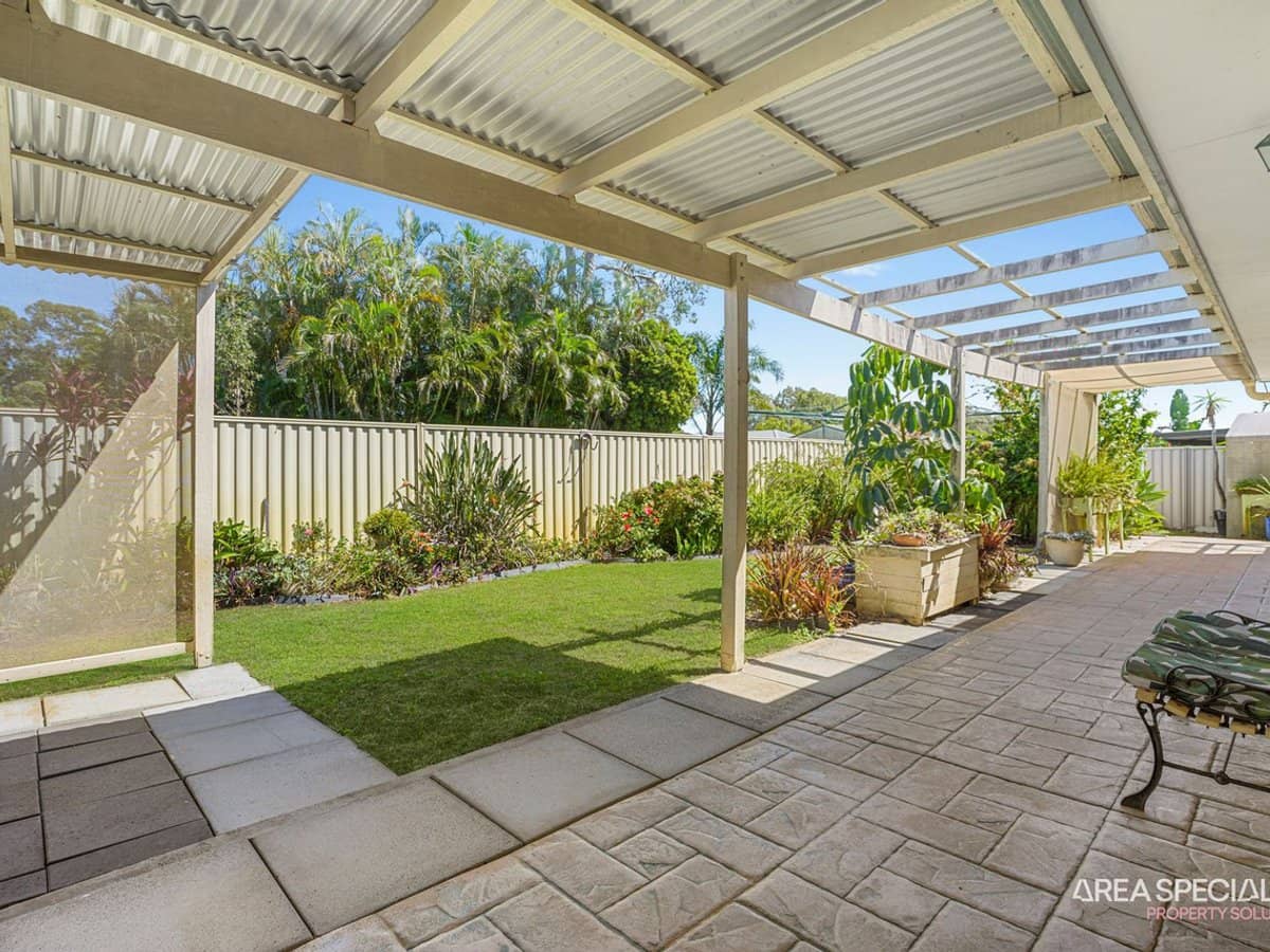 10 Samuel Court, Jacobs Well - Thumbnail 2