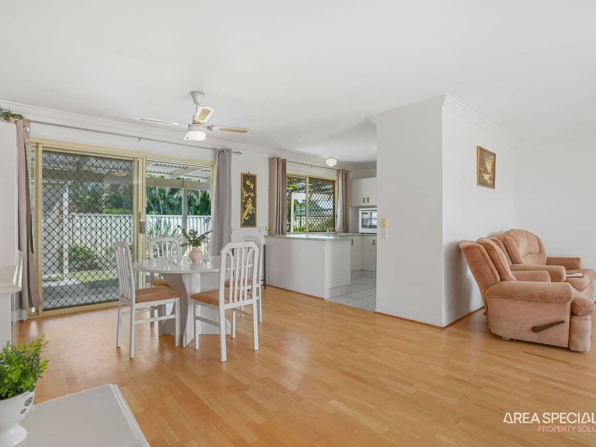 10 Samuel Court, Jacobs Well - Thumbnail 7