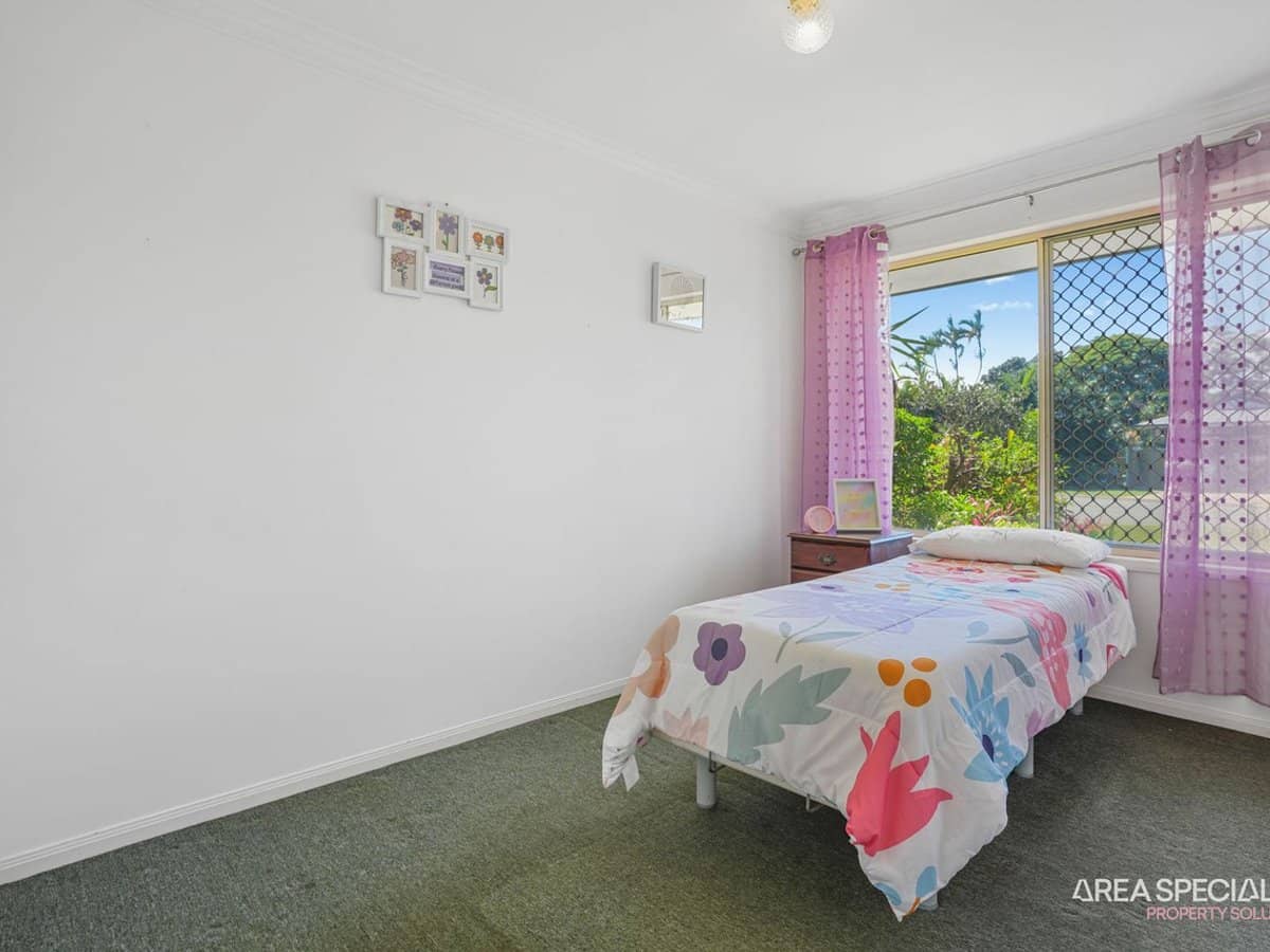 10 Samuel Court, Jacobs Well - Thumbnail 15