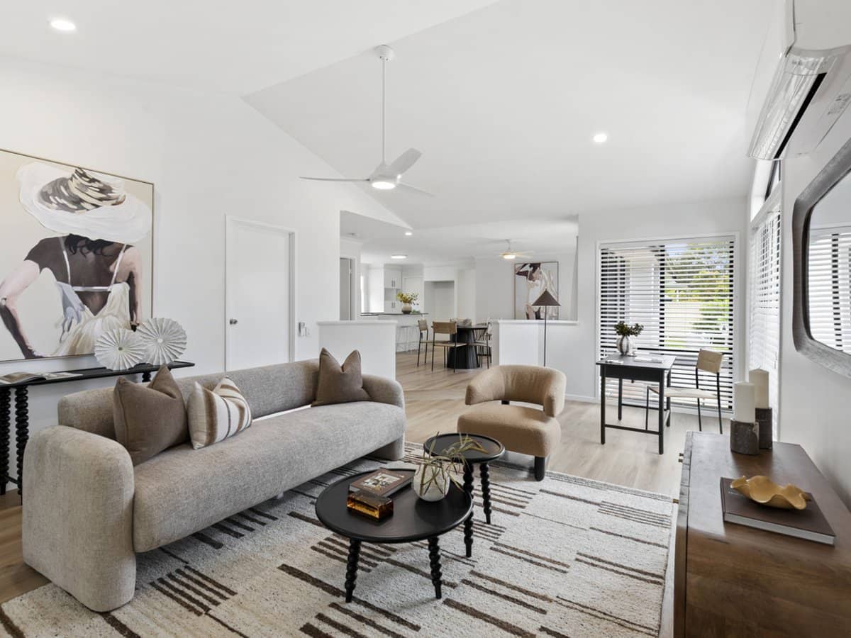 4 Novar Court, ROBINA - Thumbnail 1