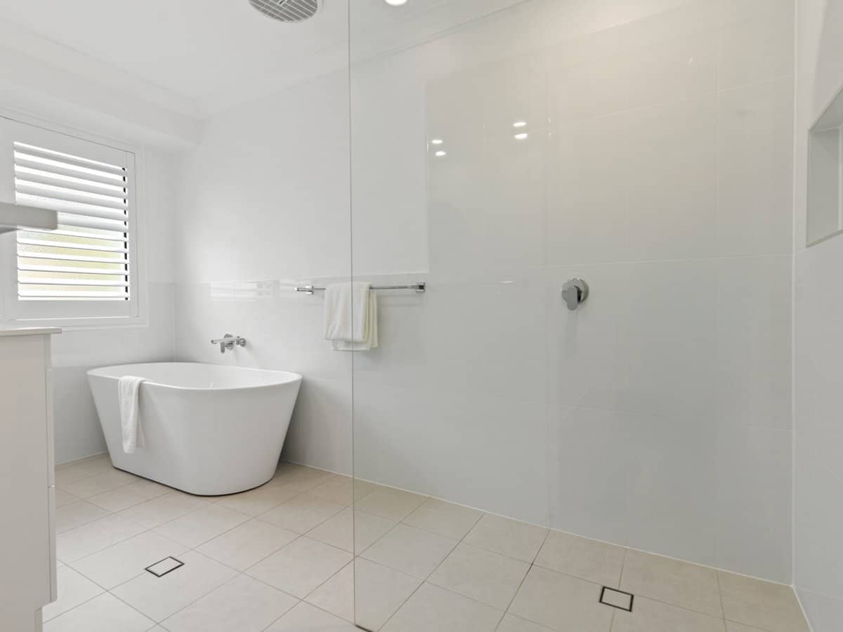 4 Novar Court, ROBINA - Thumbnail 13