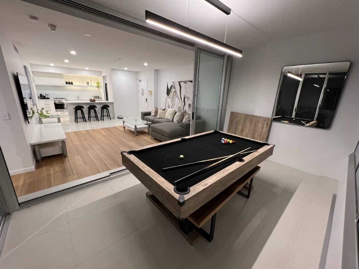 9 Hamilton Avenue, Surfers Paradise - Thumbnail 5