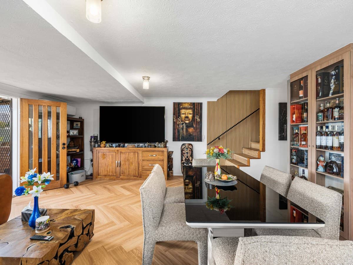 33-39 Hooker Boulevard, BROADBEACH WATERS - Thumbnail 4